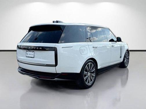 Fuji White 2025 Land Rover Range Rover AUTOBIOGRAPHY
