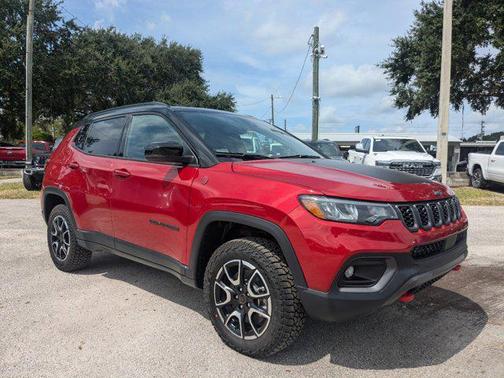 2025 Jeep Compass Trailhawk