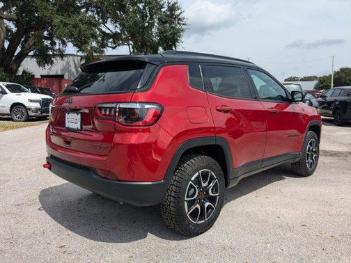 2025 Jeep Compass Trailhawk