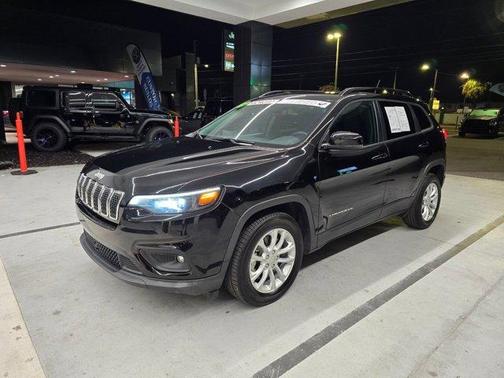 Diamond Black 2022 Jeep Cherokee Latitude Lux