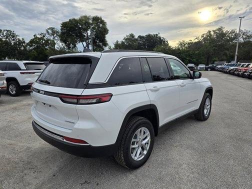 2025 Jeep Grand Cherokee Laredo X