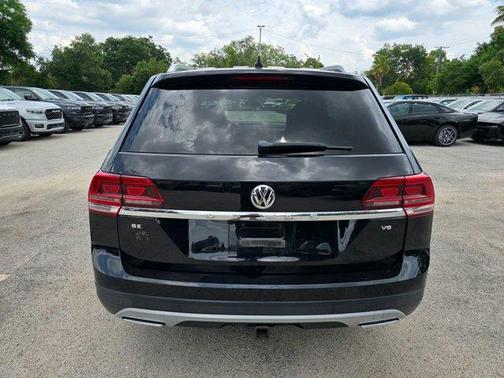 Deep Black Pearl Effect 2019 Volkswagen Atlas 3.6L SE