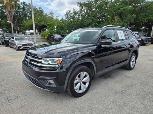 Deep Black Pearl Effect 2019 Volkswagen Atlas 3.6L SE