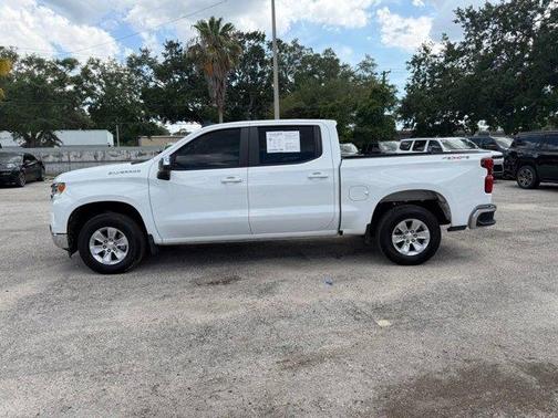 Summit White 2025 Chevrolet Silverado 1500 LT