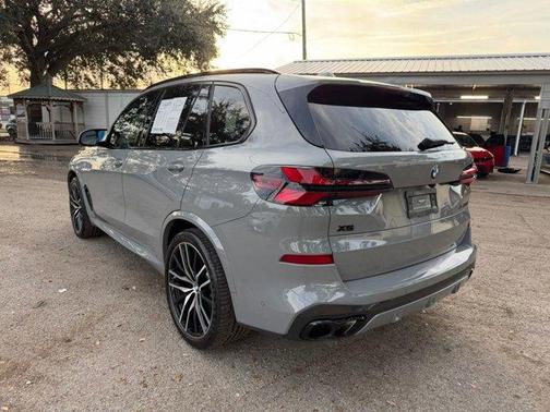 2024 BMW X5 M60i