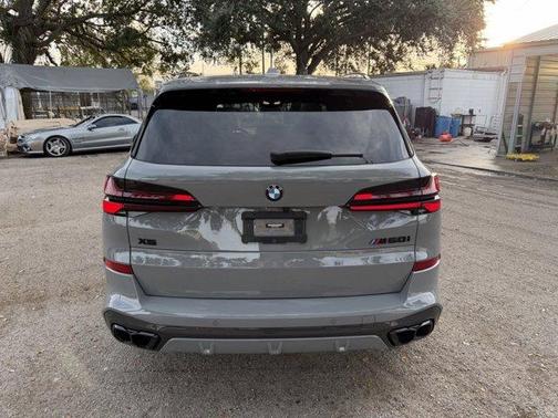 2024 BMW X5 M60i