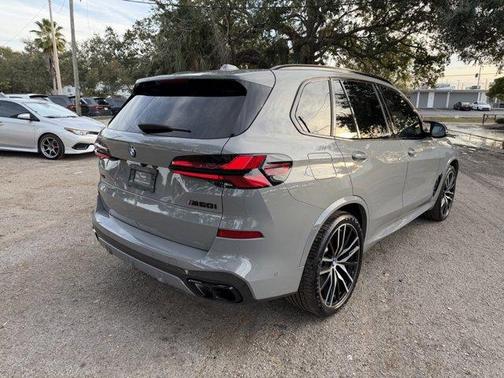 2024 BMW X5 M60i