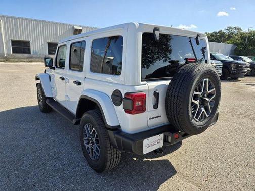 2025 Jeep Wrangler Sahara