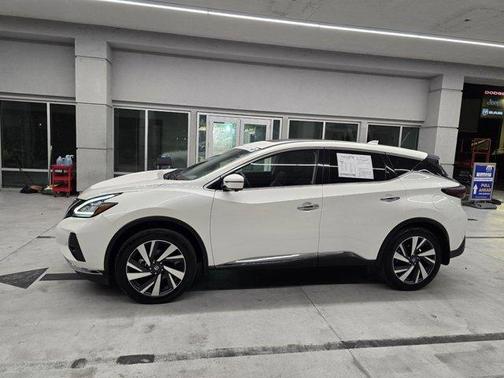 2022 Nissan Murano SL