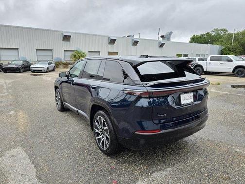 2025 Jeep Wagoneer S Limited