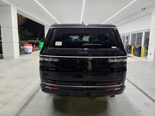 Gloss Black 2026 Jeep Grand Wagoneer Base