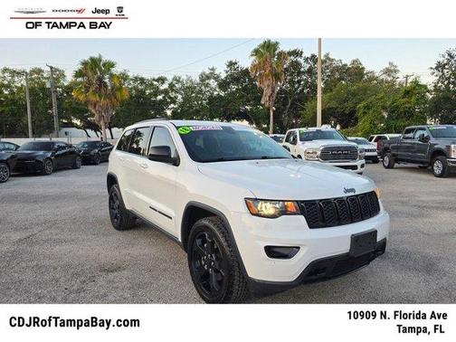 Bright White Clearcoat 2018 Jeep Grand Cherokee Upland