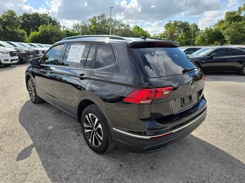 Deep Black Pearl Effect 2022 Volkswagen Tiguan 2.0T S