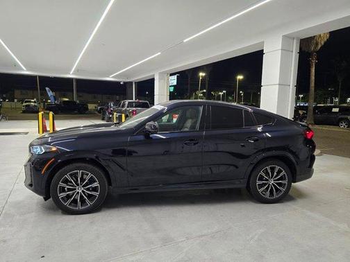 Carbon Black Metallic 2026 BMW X6 xDrive40i