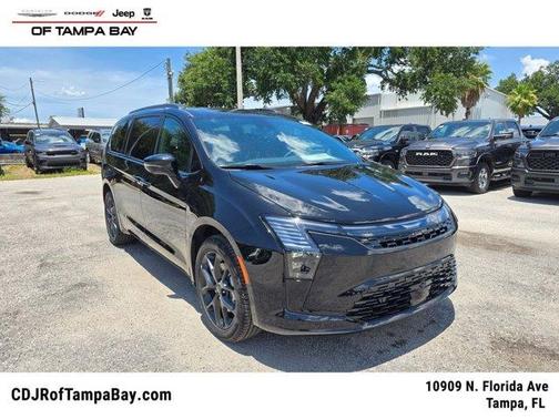 Diamond Black 2027 Chrysler Pacifica LIMITED