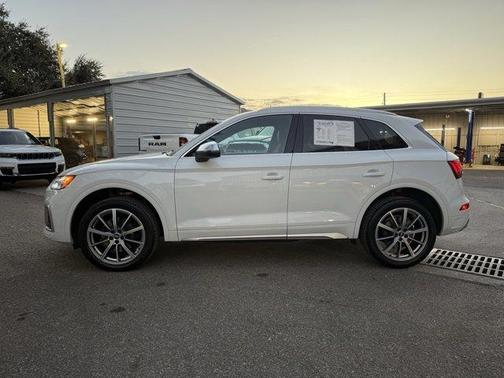 2022 Audi SQ5 3.0T Premium Plus