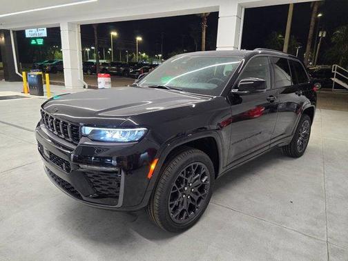 Diamond Black 2026 Jeep Grand Cherokee Summit