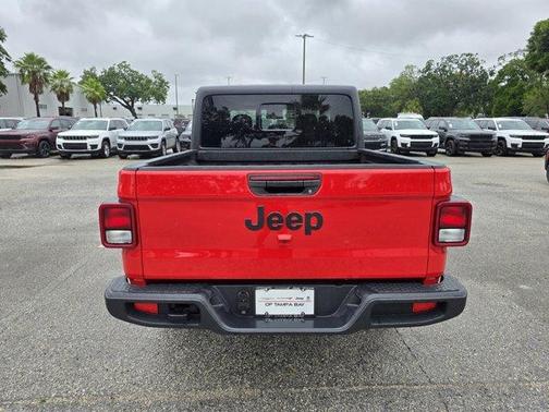 2025 Jeep Gladiator Sport