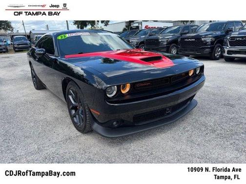 Pitch Black Clearcoat 2023 Dodge Challenger R/T
