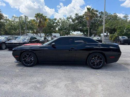 Pitch Black Clearcoat 2023 Dodge Challenger R/T