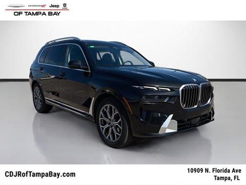 Black Sapphire Metallic 2023 BMW X7 xDrive40i