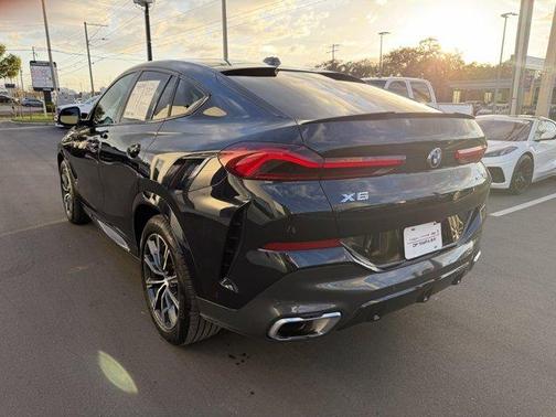 2025 BMW X6 xDrive40i