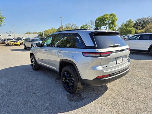 2025 Jeep Grand Cherokee Limited X