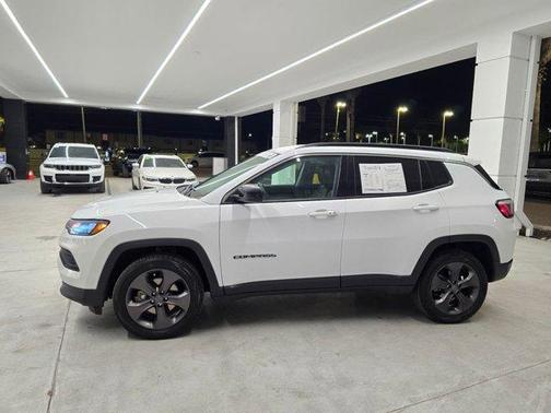 2022 Jeep Compass Latitude Lux