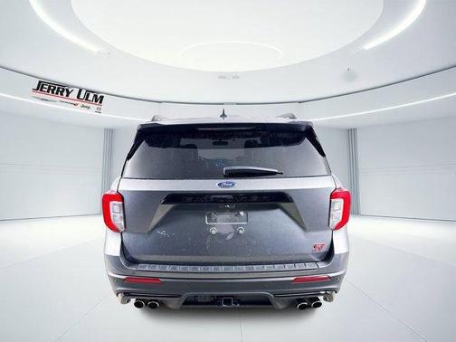 Gray Metallic 2022 Ford Explorer ST
