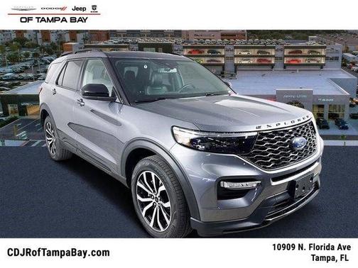 Gray Metallic 2022 Ford Explorer ST