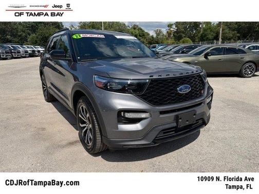 Gray Metallic 2022 Ford Explorer ST