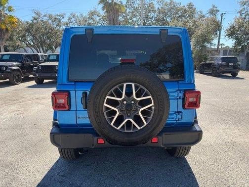 2025 Jeep Wrangler Sahara