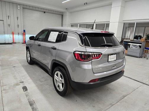 2023 Jeep Compass Sport