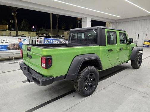2025 Jeep Gladiator Sport