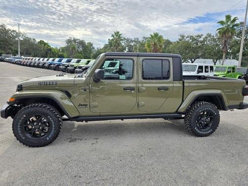 2025 Jeep Gladiator Sport