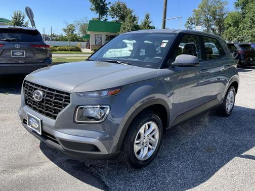 2022 Hyundai VENUE SE