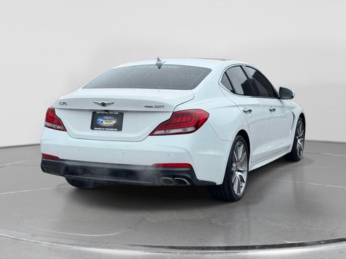 White 2021 Genesis G70 2.0T