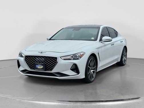 White 2021 Genesis G70 2.0T