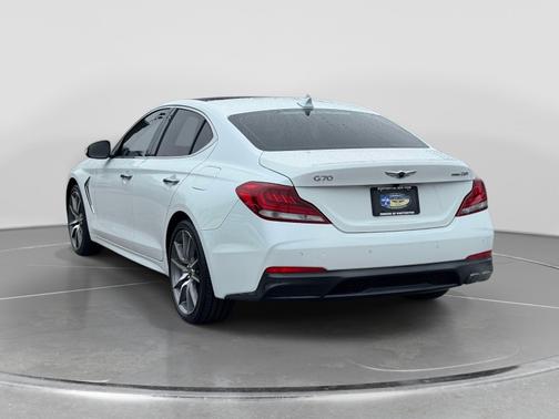 White 2021 Genesis G70 2.0T