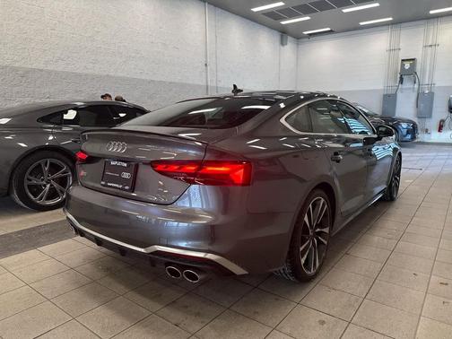 2023 Audi S5 Premium Plus TFSI quattro Tiptronic