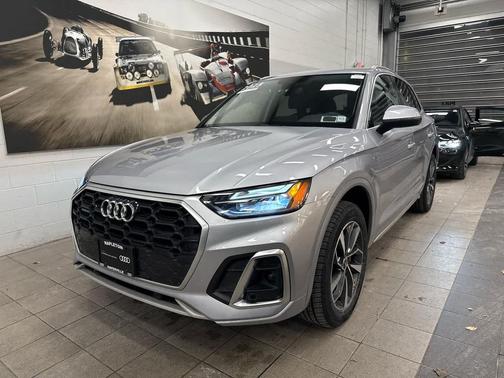 2023 Audi Q5 45 S line Premium