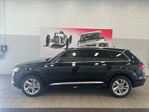 2023 Audi Q7 55 Premium Plus