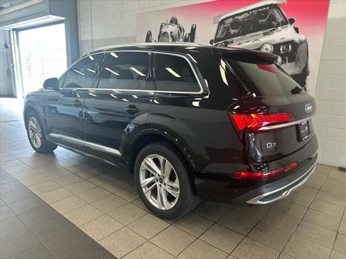 2023 Audi Q7 55 Premium Plus