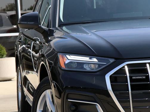 2025 Audi Q5 40 Premium