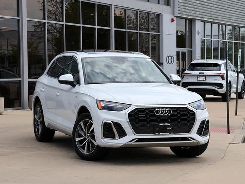 Glacier White Metallic 2024 Audi Q5 45 S line Premium Plus