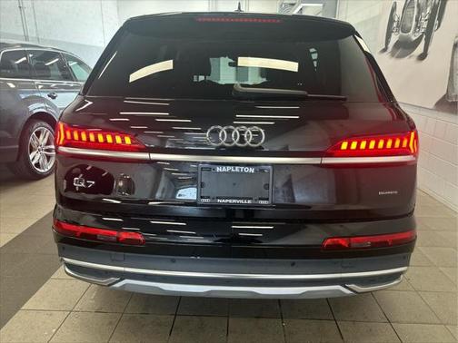 2022 Audi Q7 55 Premium