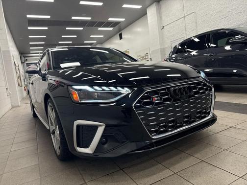 2024 Audi S4 Premium Plus TFSI quattro Tiptronic