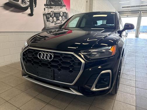 2023 Audi Q5 45 S line Premium Plus