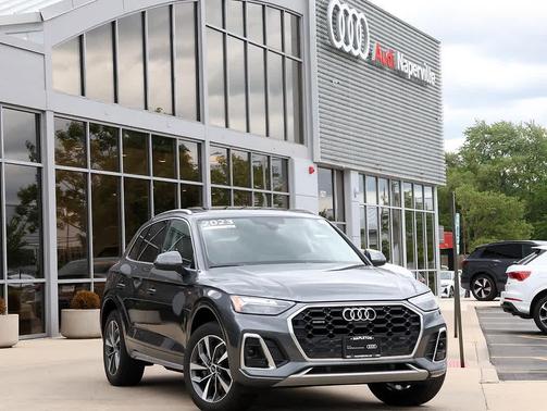 Daytona Gray Pearl Effect 2023 Audi Q5 45 S line Premium Plus