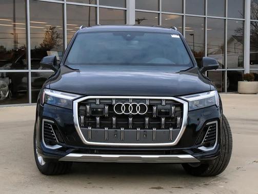 2026 Audi Q7 55 Premium Plus